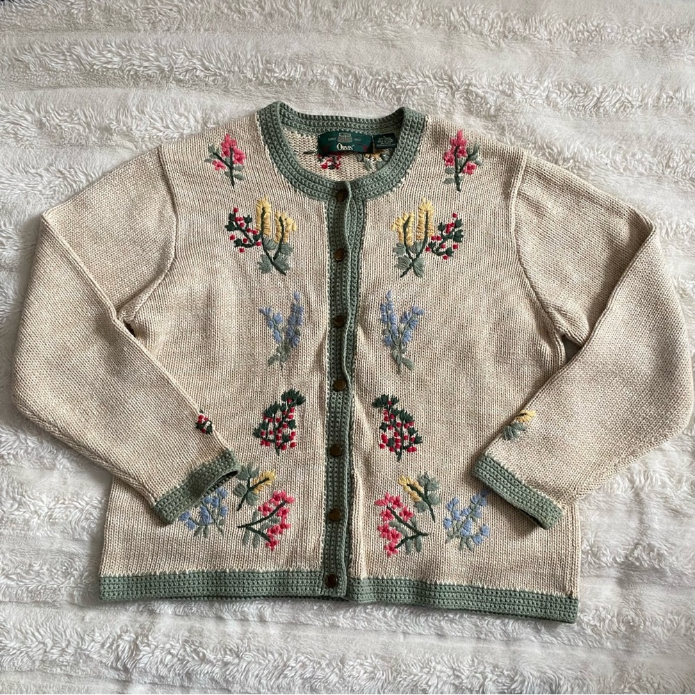 Vintage Floral Embroidered Knit Cardigan Sweater